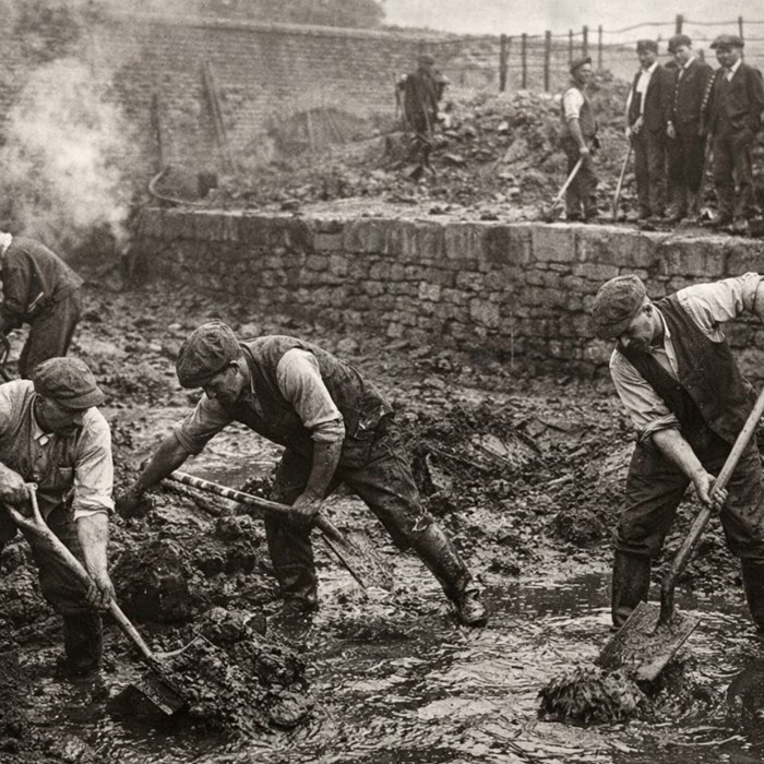 A Tunnel, a Gamble, and the Men Who Cut It